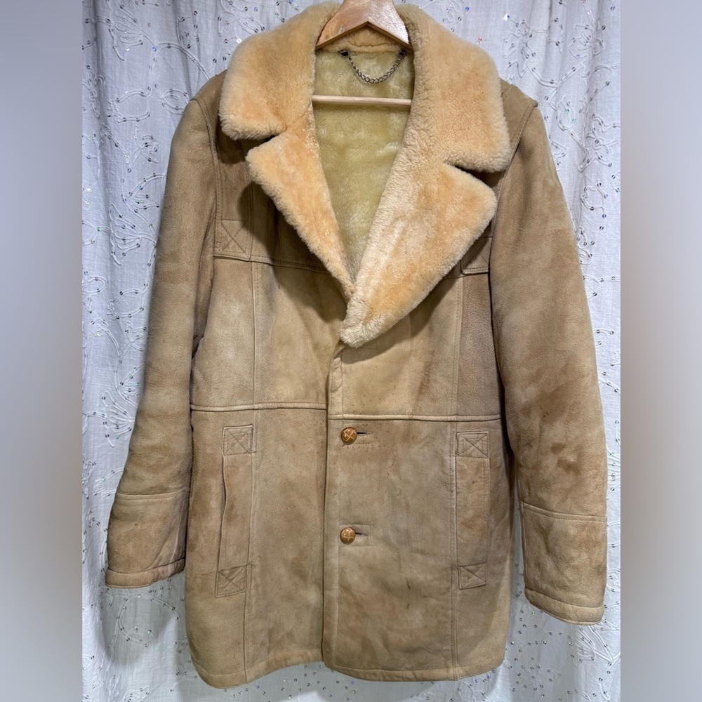 Vintage 1970s Lambskin Coat with Shearling Collar and Faux Fur Lining Size 44